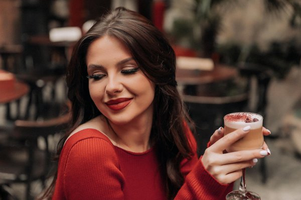 Élevez votre Expérience de Grossesse : Les Indispensables du Yoga Prénatal pour un Accouchement Réussi.